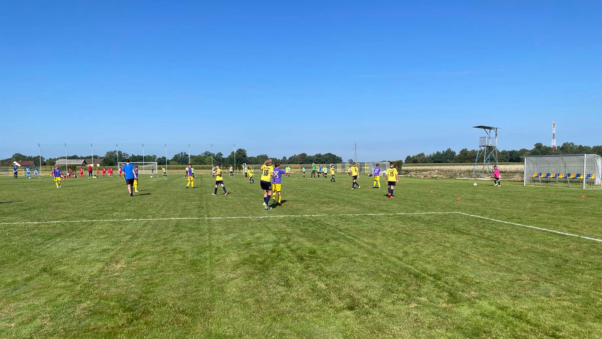 Aktivne tudi mlajše kategorije